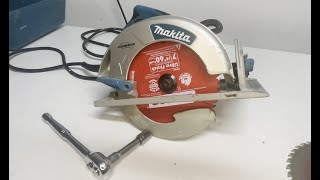 Makita Circular Saw Blade Change  EASY DIY [upl. by Anilatsyrc]