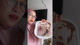 Yg ngirim nya lagi libur jadi beli eskrim sendiri adayinmylife eskulkul [upl. by Yzzik]