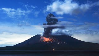 Timelapse  Vulcanian Eruption of Sakurajima 桜島のブルカノ式噴火 [upl. by Yor565]