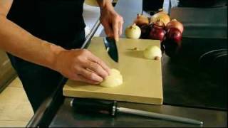 Gordon Ramsay How to Chop an Onion [upl. by Francisca]