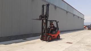 LINDE H25 Forklift [upl. by Lahcym]