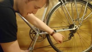 Rehook Demo  Get Your Chain Back on Your Bike in 3 Seconds [upl. by Arhas]