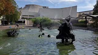 Er spritzt und spritzt und spritzt TinguelyBrunnen in Basel [upl. by Oilerua959]