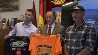 EL ALCALDE DE CHICLANA RECIBE A JOSÉ ANTONIO BUTRÓN TRAS LA CONSECUCIÓN DEL TÍTULO EN MOTOCROSS [upl. by Kulda]