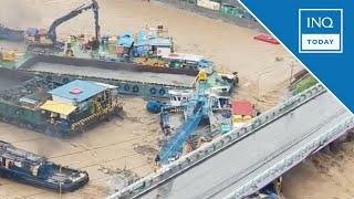 Multiple barges along Marikina River collide crash into bridge  INQToday [upl. by Neb]