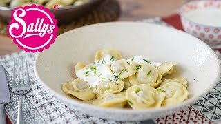 Pelmeni – russische gefüllte Teigtaschen  пельмени  Sallys Welt [upl. by Kingston878]