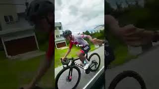 Une technique controversée 🤔 cyclisme sports sportsbike [upl. by Pokorny]