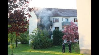 FeuerDrama in HamburgJenfeld Ein Toter nach Wohnungsbrand [upl. by Kirwin]