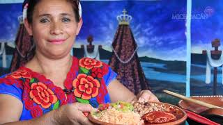 Así Sabe Michoacán  Marisela Chávez Cocinera Tradicional de Tarímbaro prepara POLLO CON PULQUE [upl. by Akirat]