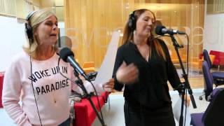 quotJag älskartquot med Hanna Hedlund och Pernilla Wahlgren cover på Icona Pop [upl. by Igig]