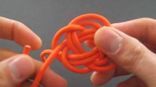 How to Make Paracord Balls by TIAT [upl. by Lahcar]