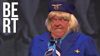 Bert Visscher  Zelden Zoiets Gezien  Mollige Stewardess [upl. by Aneehs]