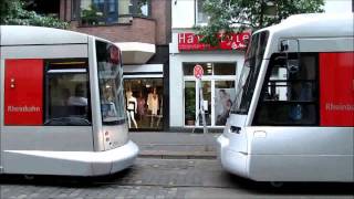 Falschparker blockiert Straßenbahn in Düsseldorf [upl. by Eynenihc966]