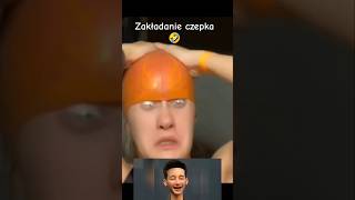 Jak zakładać czepek 🤣funny funnyvideo smile 2024 women [upl. by Annaihs]