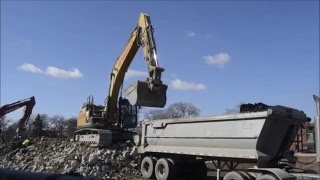 Caterpillar 336E L Loading Dump Trucks [upl. by Arney]