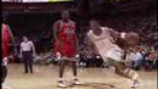 Tracy McGrady 360 Dunk vs Bulls didnt count 22408 [upl. by Naitsirhc]