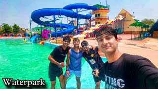 Waterpark me maja aagya with friends 😍 [upl. by Herwig]