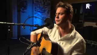 Douwe Bob  Blind mans bluff  Live uit Lloyd [upl. by Nwatna86]