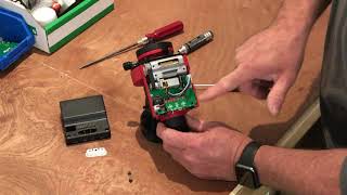 Changing the battery on a iOptron SkyGuider Pro [upl. by Barclay376]