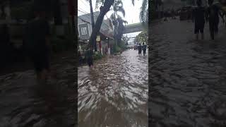 Banjir di jakarta hari ini banjir hujanlebat [upl. by Alahs363]