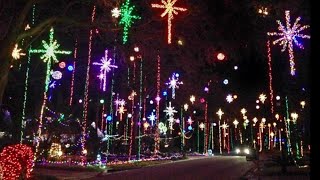 Watch Blackhawk Bluff light display off Girvin Road [upl. by Negeam273]