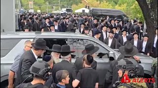 Harav Malkiel Kotler amp Harav Elya Ber Wachtfogel Arriving To The Atzeres Tefillah In Lakewood [upl. by Olivann68]