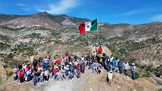 La bandera que unió un pueblo en la Sierra de Queretaro [upl. by Arun]