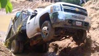 El REY CAMION de Chevrolet  C3500 4x4 🔥 con el máximo poder V8 [upl. by Aniratac]