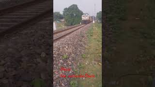 speed railway indianrailways satisfying trains railwaystation [upl. by Portugal101]