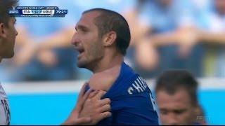 Luis Suarez Bites Italian Defender At World Cup Uruguay Advances [upl. by Lupien]