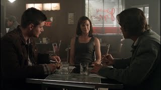 Sam y Dean se Encuentran con unos Demonios en un Restaurante  Supernatural 4x01Latino [upl. by Zeke]