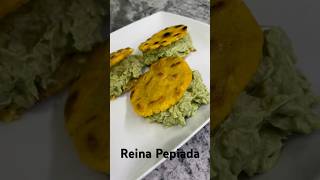 Reina Pepiada 😋 comidavenezolana arepasvenezolanas arepas [upl. by Kcirret]