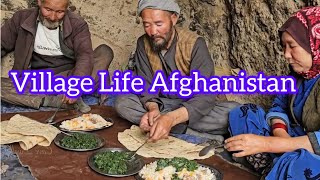 Cooking food Qabeli Uzbeki in Bamiyan Buddha Life Village of Afghanistan زندگی در قشلاق [upl. by Anceline]