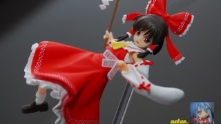 AFR  Reimu Hakurei Figma Figure Review [upl. by Gwyn]