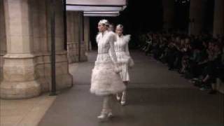 ALEXANDER McQUEEN WOMEN PRÊTÀPORTER FW 20112012 PFW [upl. by Aneda942]