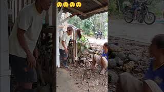 Subrang asar ni angkol 😂😹 funny millionsviews trendingshorts [upl. by Ashraf]