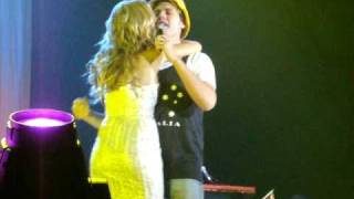 Delta Goodrem and Brian Mcfadden  Believe Again Tour 2009  Do You Love Me [upl. by Casilde]