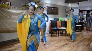 Malay Dance  Joget Berhibur [upl. by Eselahc]