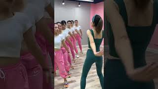 Simple but high calorie burning exercise Chinese style belly fat diet dance diet funny [upl. by Ibba]