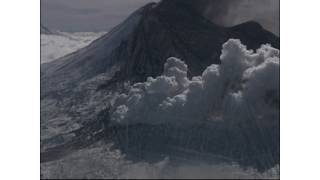 Erupción del volcán Llaima  24 Horas TVN Chile [upl. by Ainocal772]