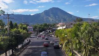 GRABANDO AL VOLCÁN DE SAN SALVADOR DESDE METROCENTRO [upl. by Eellah]