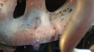 Ole Red  1999 Toyota Tacoma 27L 3RZFE 4x4  Stock Exhaust with Cracked Manifold [upl. by Debbee106]