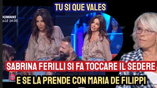 Tu si que vales Sabrina Ferilli si fa toccare il fondoschiena e poi si infuria con Maria De Filippi [upl. by Anyrb156]