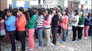 Tibetisches MorgenGebet Tibetan Morning Prayer in Snowland Ranag School Nepal [upl. by Gnihc]