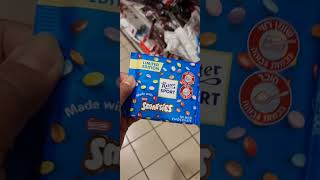 Satisfy smarties chocolatesatisfayingsounds chocolateasmrshortvideo [upl. by Federico]