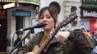 Girl busking in London 2019 Leire Gotxi [upl. by Chemesh]