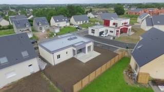 Maison Contemporaine à toit terrasse  Vue aerienne par Drone [upl. by Chauncey]