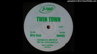 Twin Town Bass Collective  Dirty Cash Bassline House  Niche  Speed Garage [upl. by Josselyn156]