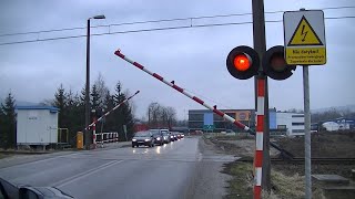 Spoorwegovergang Wadowice PL  Railroad crossing  Przejazd kolejowy [upl. by Sandye]