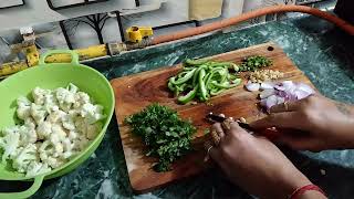 आलू गोभी खाते खाते बोर हो गए है तो बनाए गोभी की ये नई रेसिपी। Chilli Gobhi recipe।Cooking with Neha [upl. by Noman31]